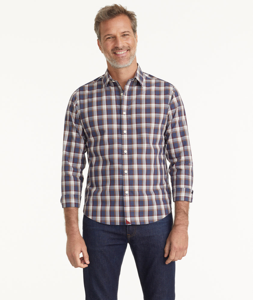 Model is wearing UNTUCKit Wrinkle-Free Barossa Shirt.