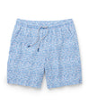 Model is wearing UNTUCKit Beyond short inOriginal Blue Chester Print.