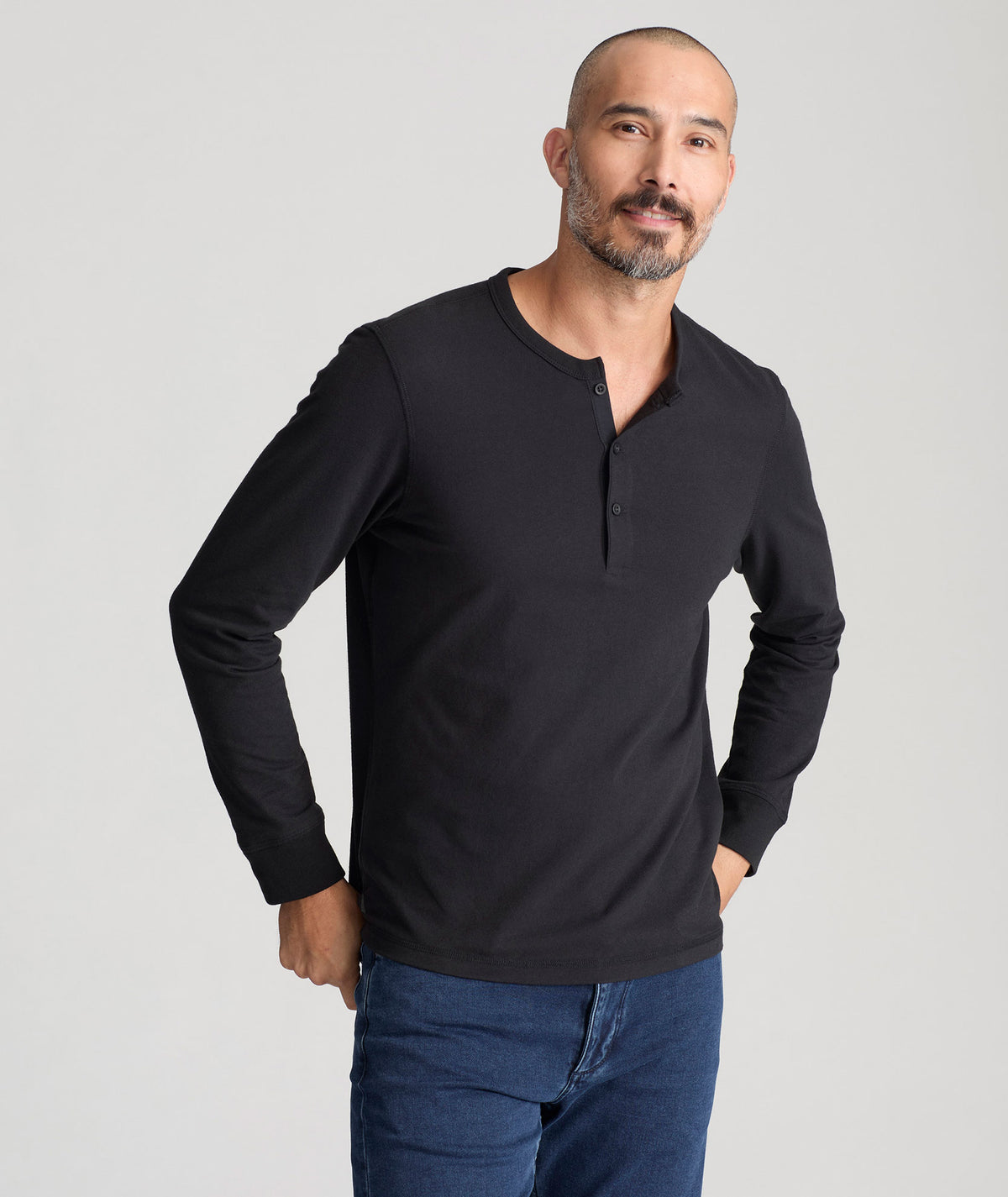 Ultrasoft Henley Small / Regular Fit / Black