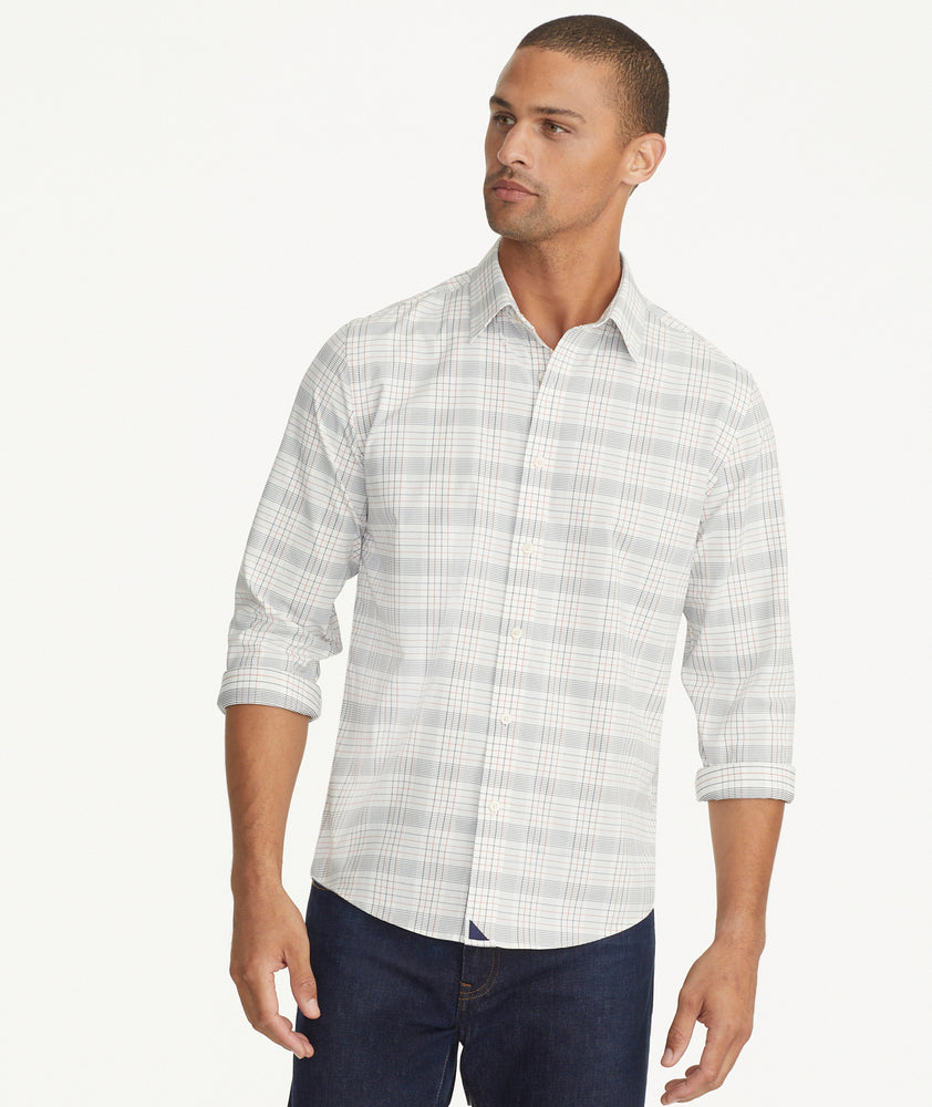 Model is wearing UNTUCKit Wrinkle-Free Performance Aleante Shirt.