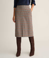 Model is wearing UNTUCKit Cotton Blend Midi Anya Skirt. 
