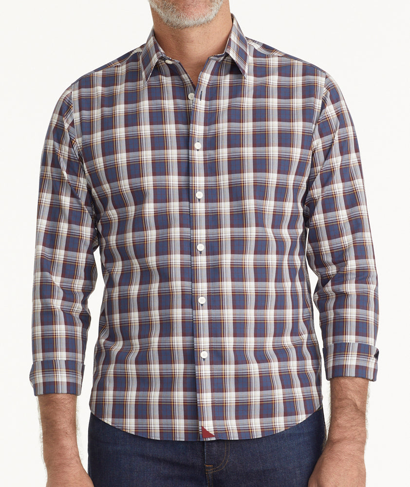 Model is wearing UNTUCKit Wrinkle-Free Barossa Shirt.