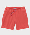 Model is wearing UNTUCKit beyond short in cayenne. 