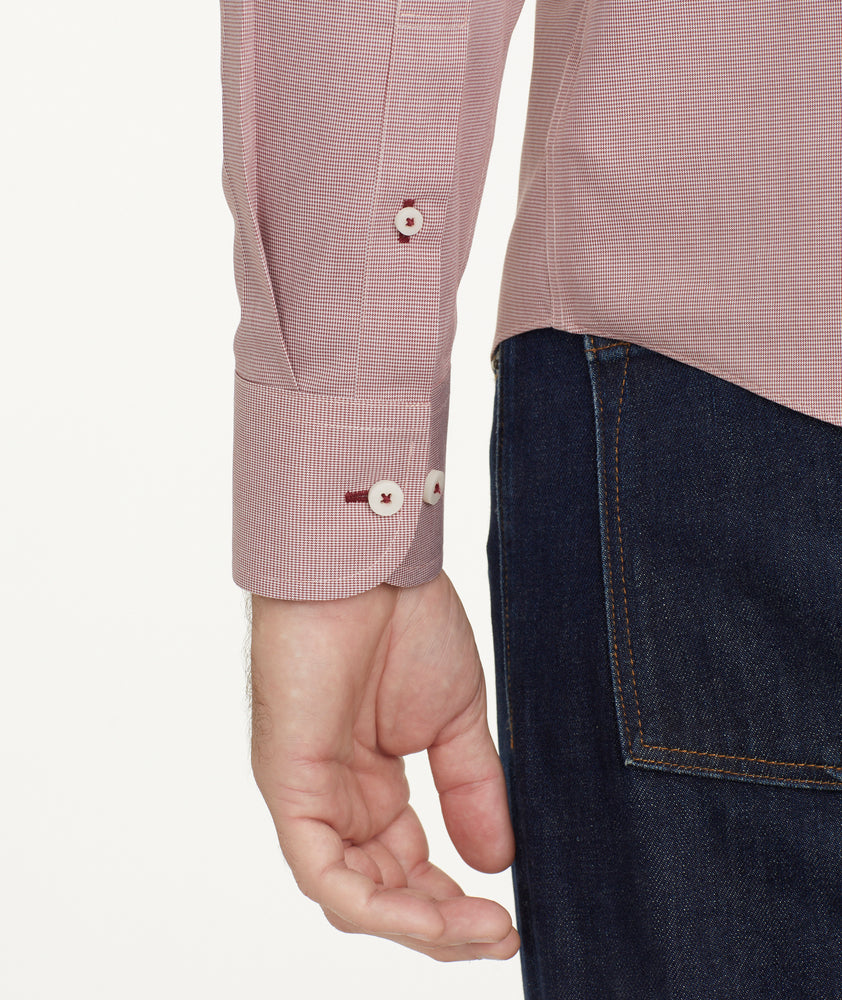 Model is wearing UNTUCKit Wrinkle-Free Cadetto Shirt in Maroon.