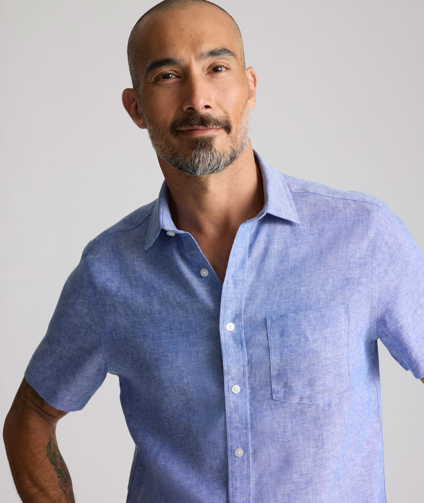Wrinkle-Resistant Linen Short-Sleeve Cameron Shirt Blue | UNTUCKit Wrinkle-Resistant Linen Short-Sleeve Cameron Shirt Blue | UNTUCKit