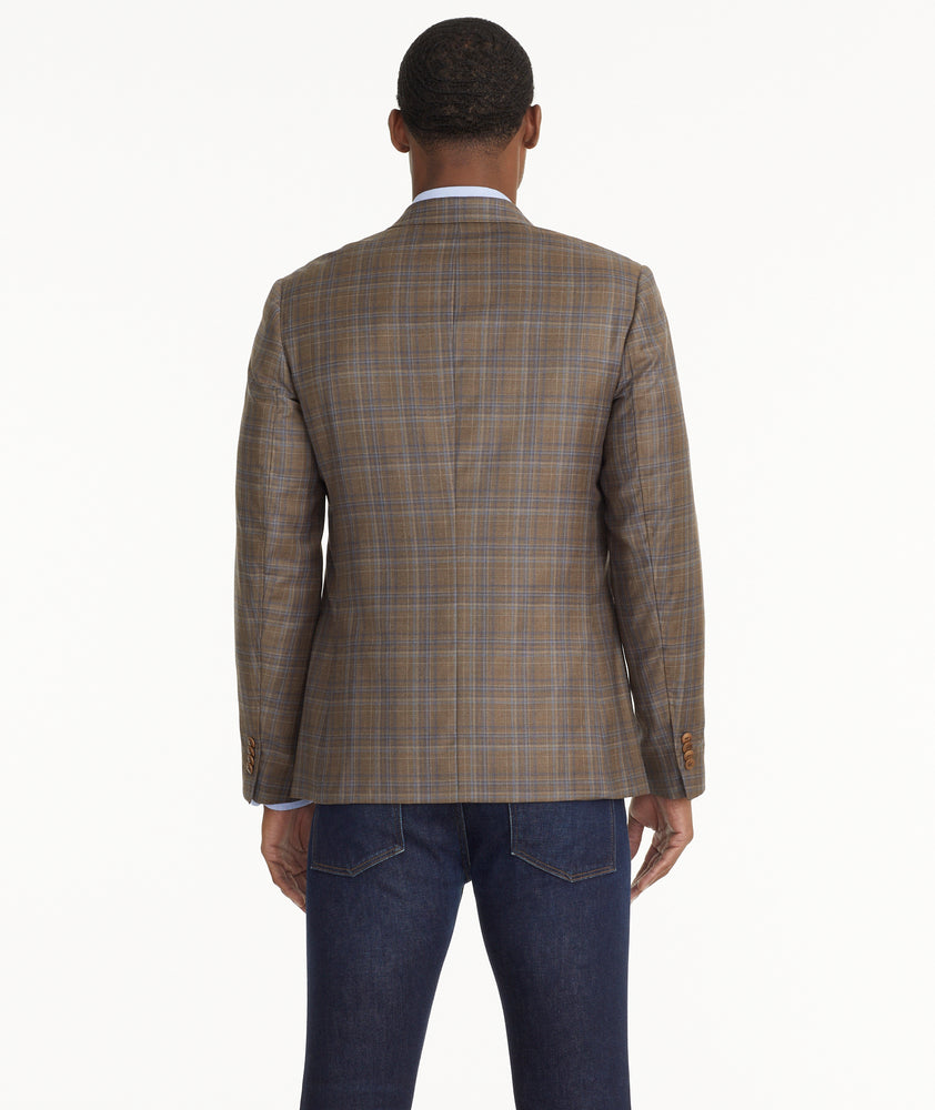 Model is wearing UNTUCKit Italian Wool Carrington Sport Coat.