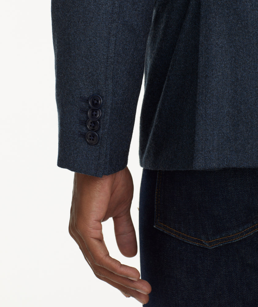 Model is wearing UNTUCKit Casey sportcoat.