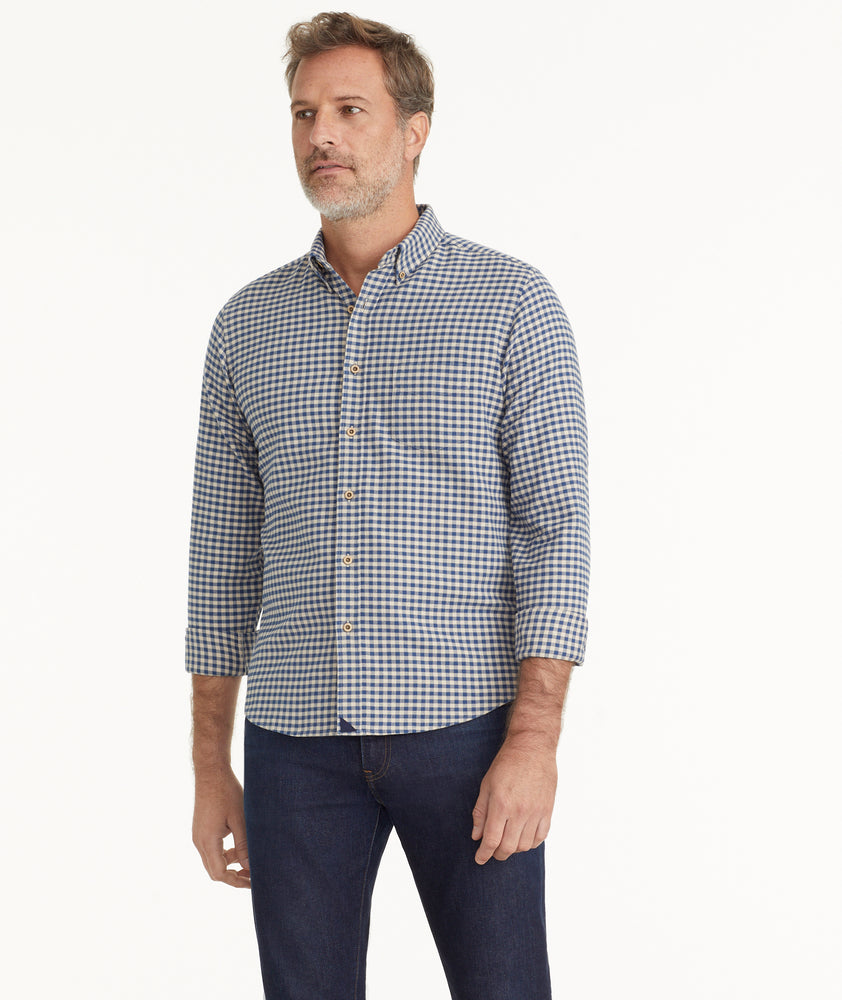 Model is wearing UNTUCKit Flannel Cerasuolo Shirt.