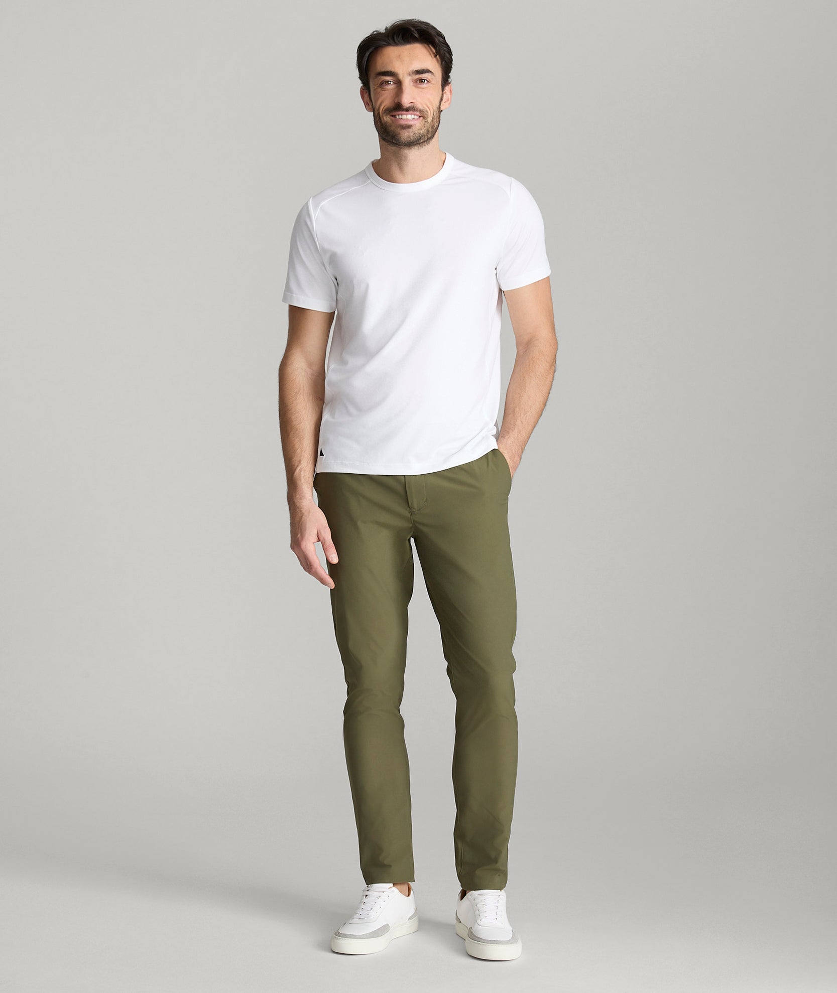 Untuckit Men's Slim Fit Traveler Tech Pant