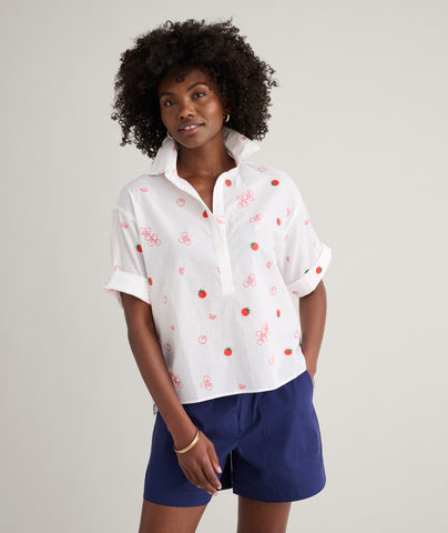 Model is wearing UNTUCKit Cotton Tomato Print Chrissy Shirt in Tomato Print.
