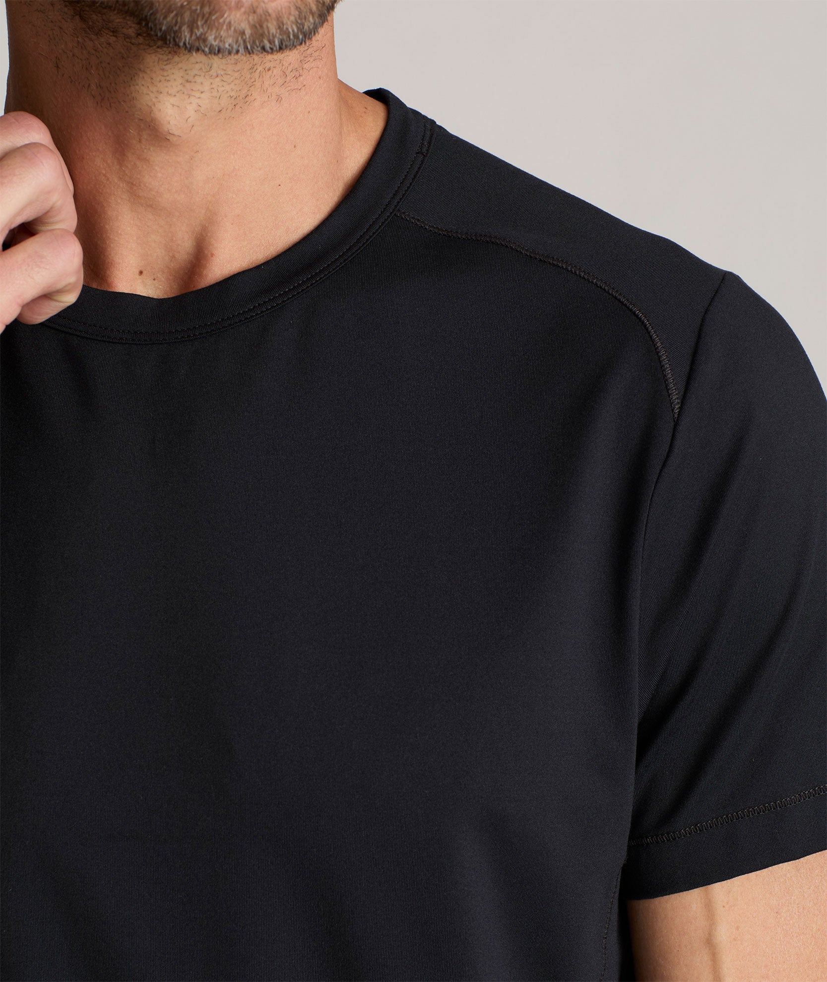 Performance Tee Small / Regular Fit / Black Performance Tee Small / Regular Fit / Black