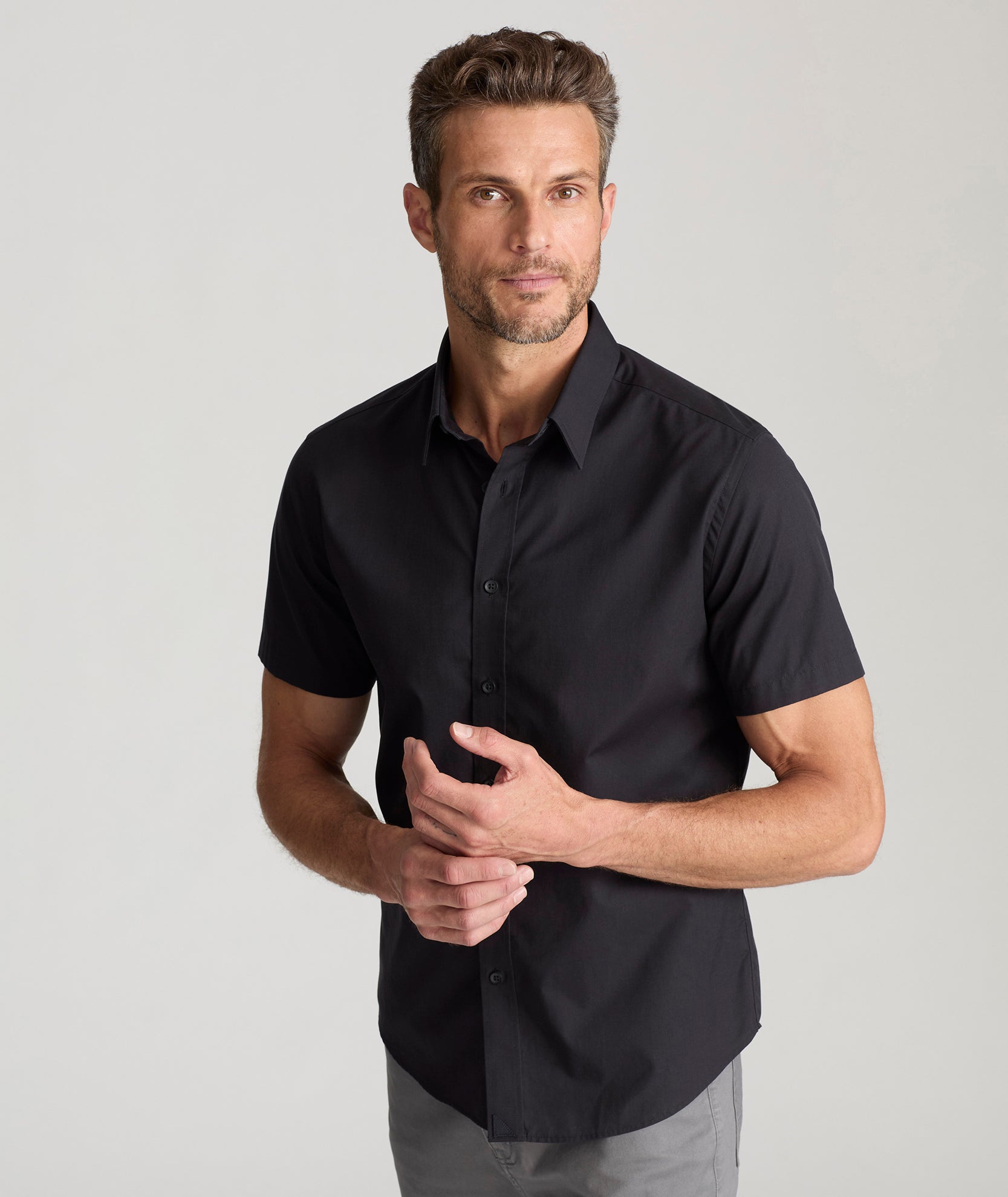 UNTUCKit | Classic Short-Sleeve Coufran Shirt - Black UNTUCKit | Classic Short-Sleeve Coufran Shirt - Black
