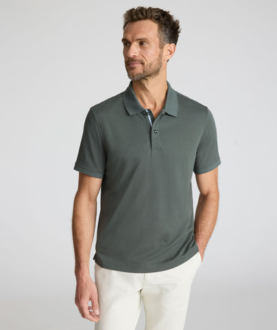 Model is wearing UNTUCKit Damaschino polo in Urban chic.