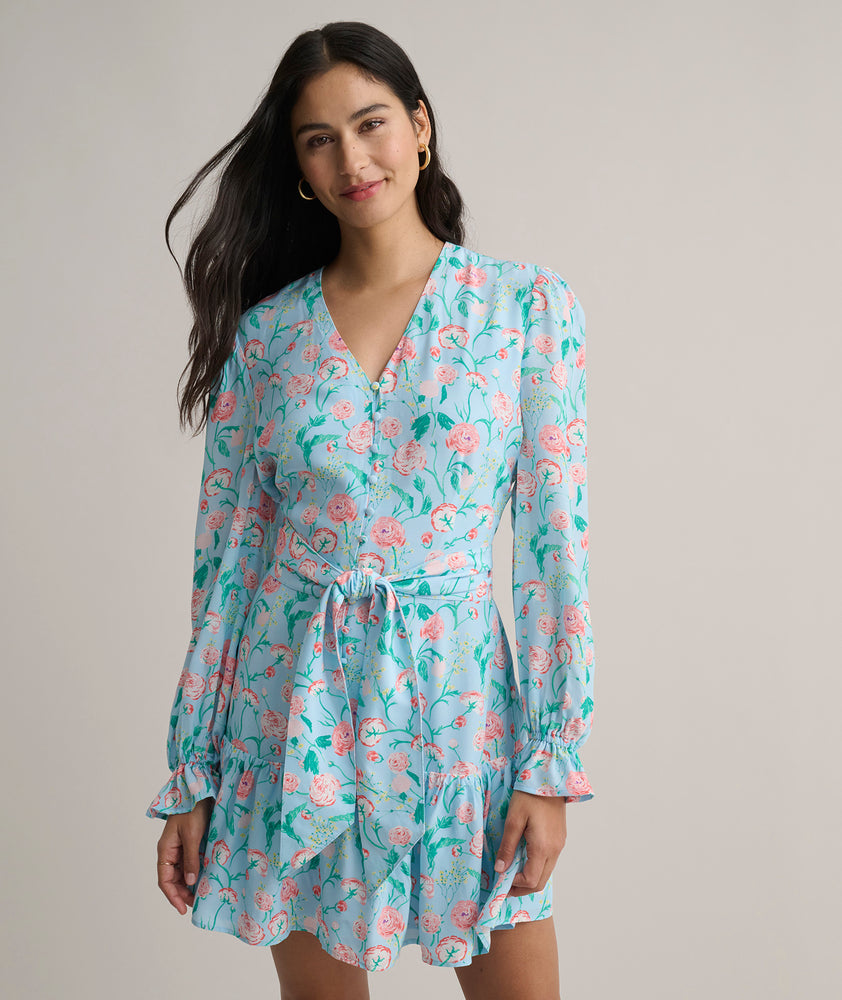 Model is wearing UNTUCKit Daniella dress.