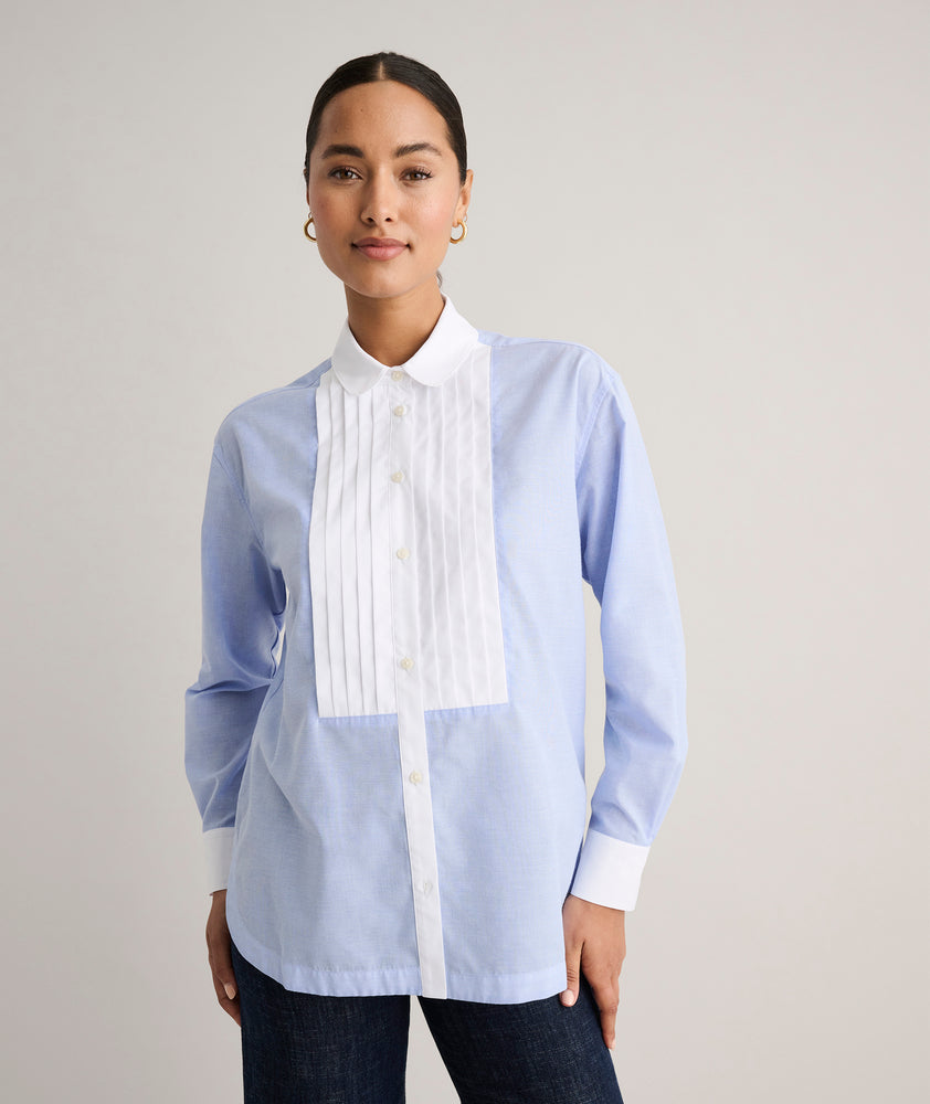 Model is wearing UNTUCKit End-on-End Bib Danielle Shirt.