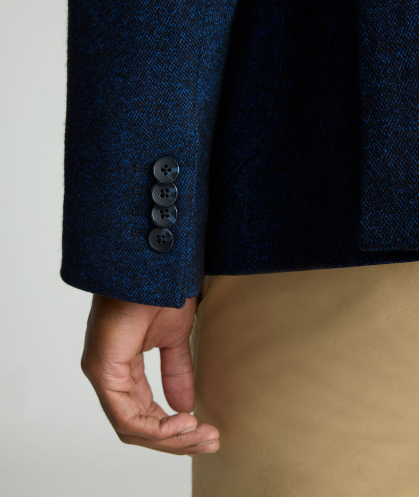 Model is wearing UNTUCKit Italian Knit Ferron Sport Coat. 