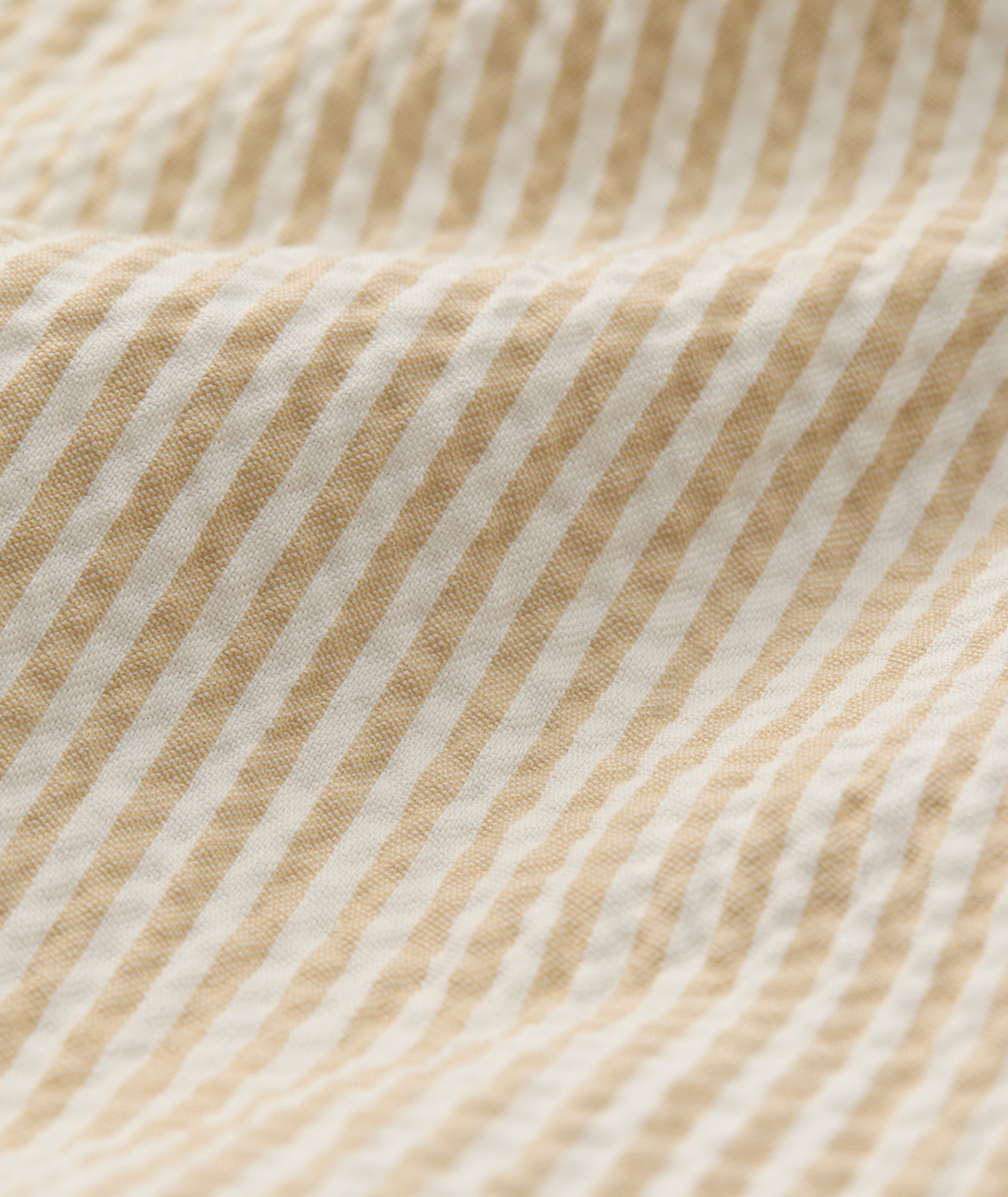 Performance Seersucker Short-Sleeve Shirt Tan Stripe | UNTUCKit