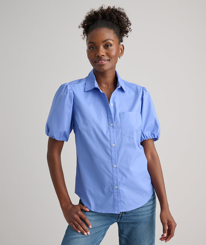 Model is wearing UNTUCKit Gail shirt.