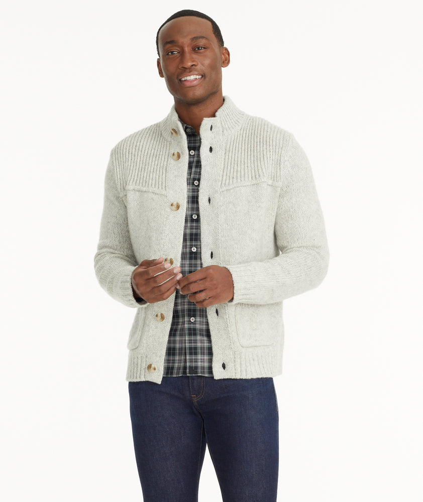 Model is wearing UNTUCKit Wool Blend Chunky Cardigan in Gray.