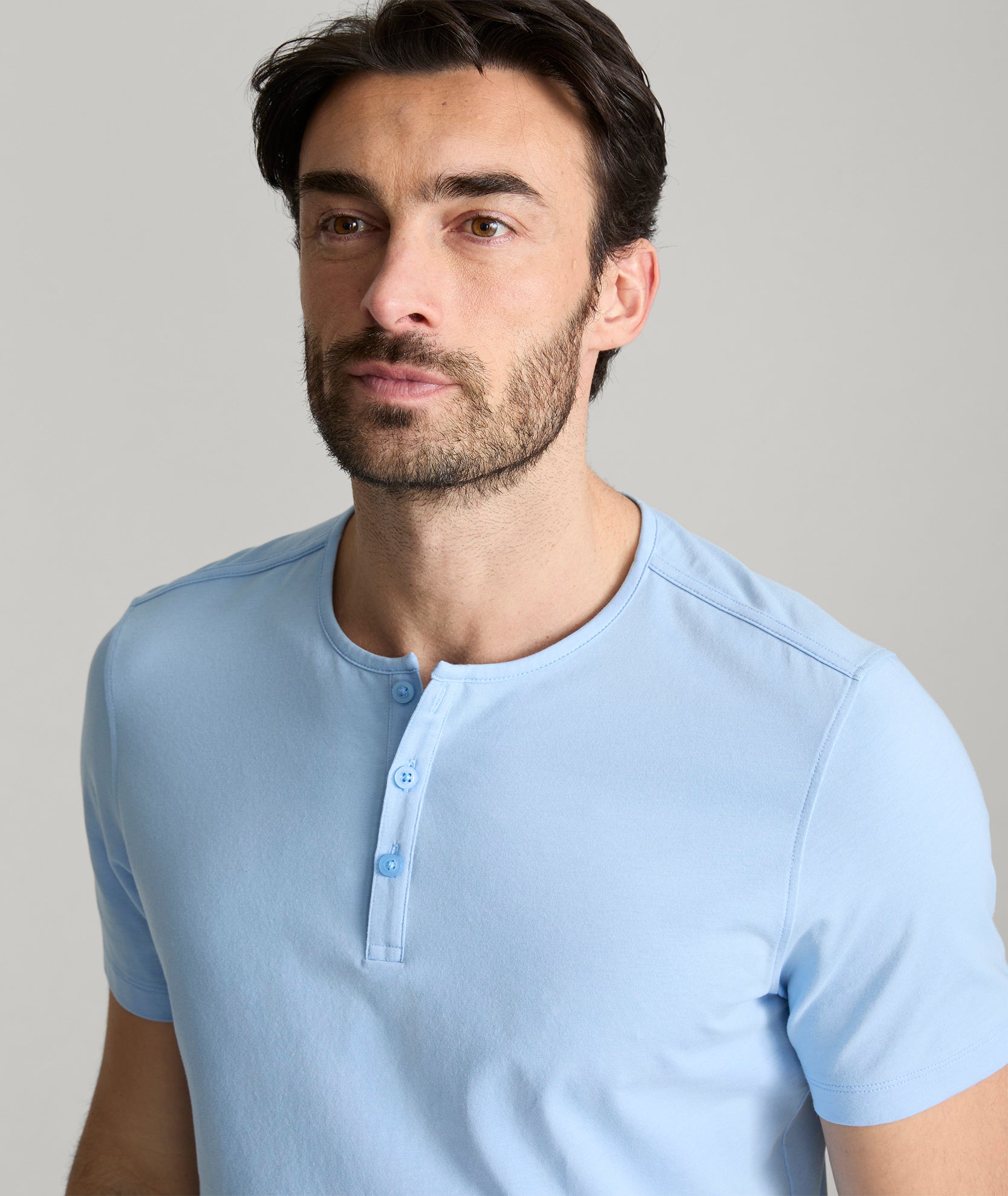 EcoSoft™ Short-Sleeve Henley Light Blue | UNTUCKit
