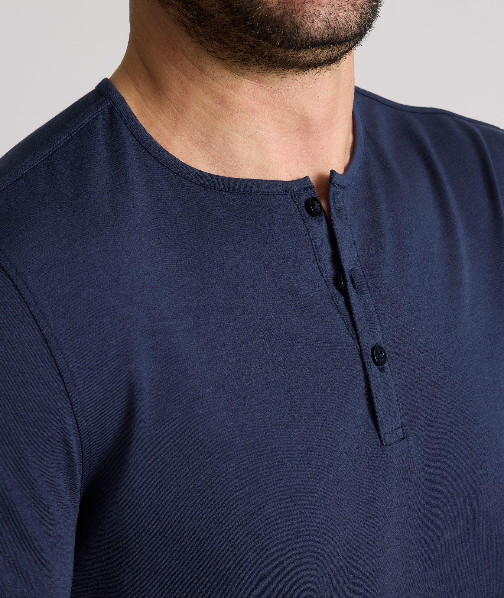 パンツ LIDNM WOOL LINEN OXFORD BAGS EcoSoft™ Short-Sleeve Henley Navy | UNTUCKit