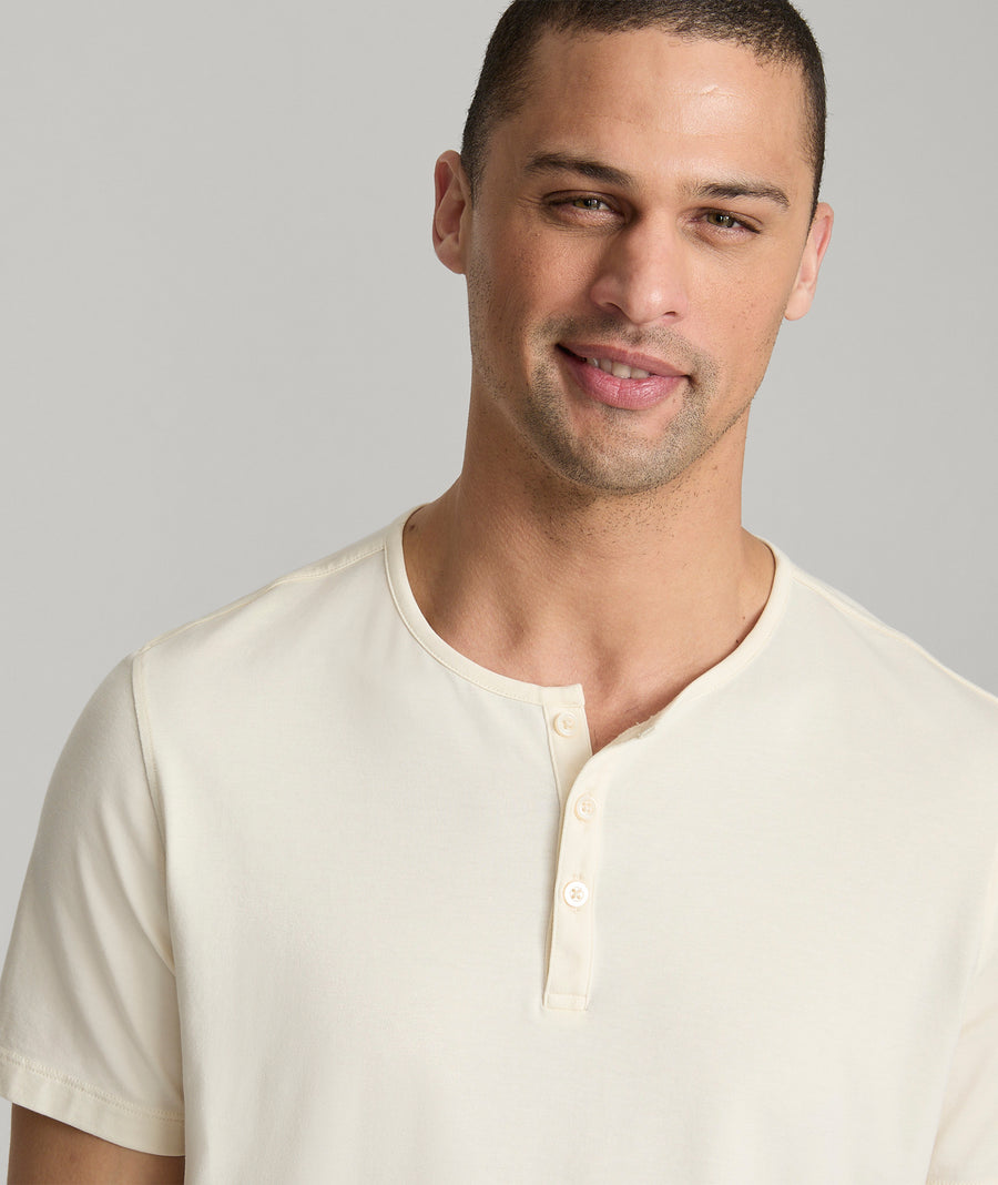 Henleys & Tee Shirts for Men | UNTUCKit