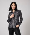 Model is wearing UNTUCKit Harlow pewter shirt.
