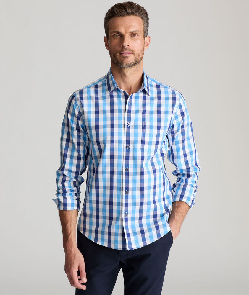 Model wearing an UNTUCKit Hudson Shirt.