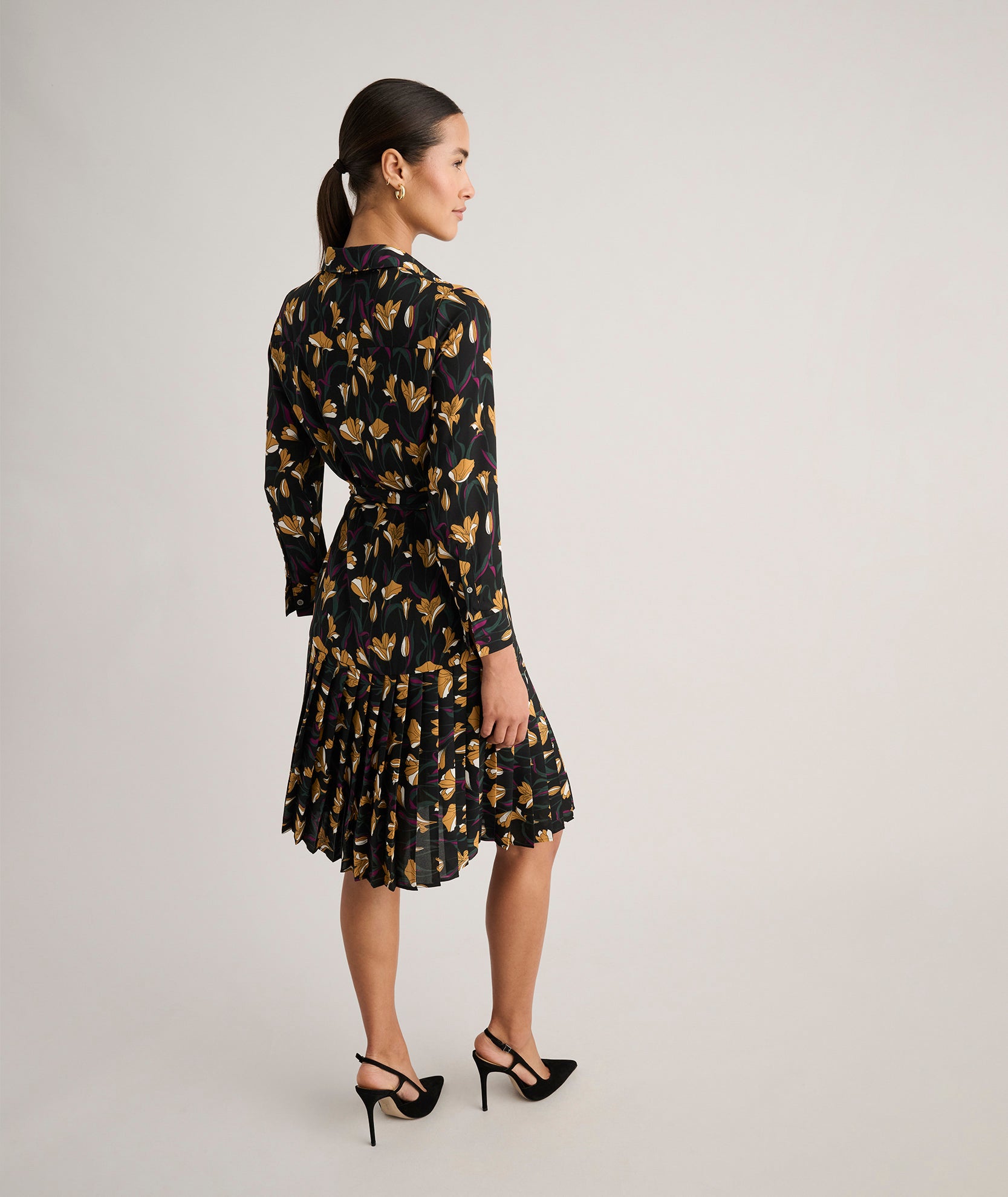 Pleated Janice Midi Shirt Dress Black Gold Floral | UNTUCKit Pleated Janice Midi Shirt Dress Black Gold Floral | UNTUCKit