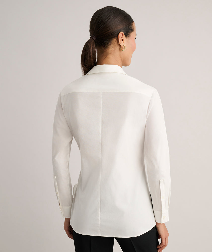 Model is wearing UNTUCKit Stretch Cotton Wrap Jolie Shirt.