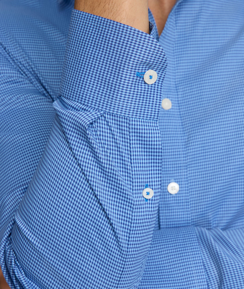 Model is wearing UNTUCKit Kleinwood wrinkle-free performance shirt. 