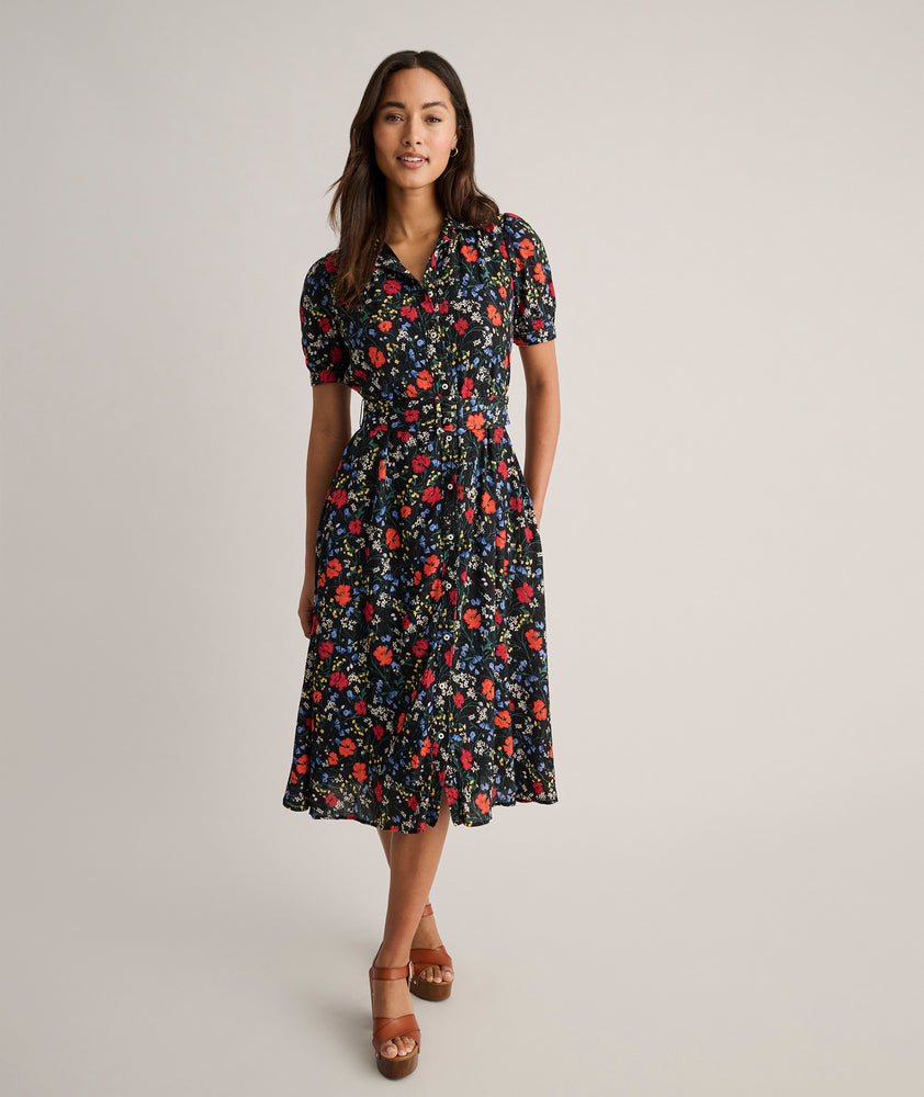 Model is wearing UNTUCKit Floral Larissa Dress.
