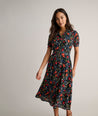 Model is wearing UNTUCKit Floral Larissa Dress.