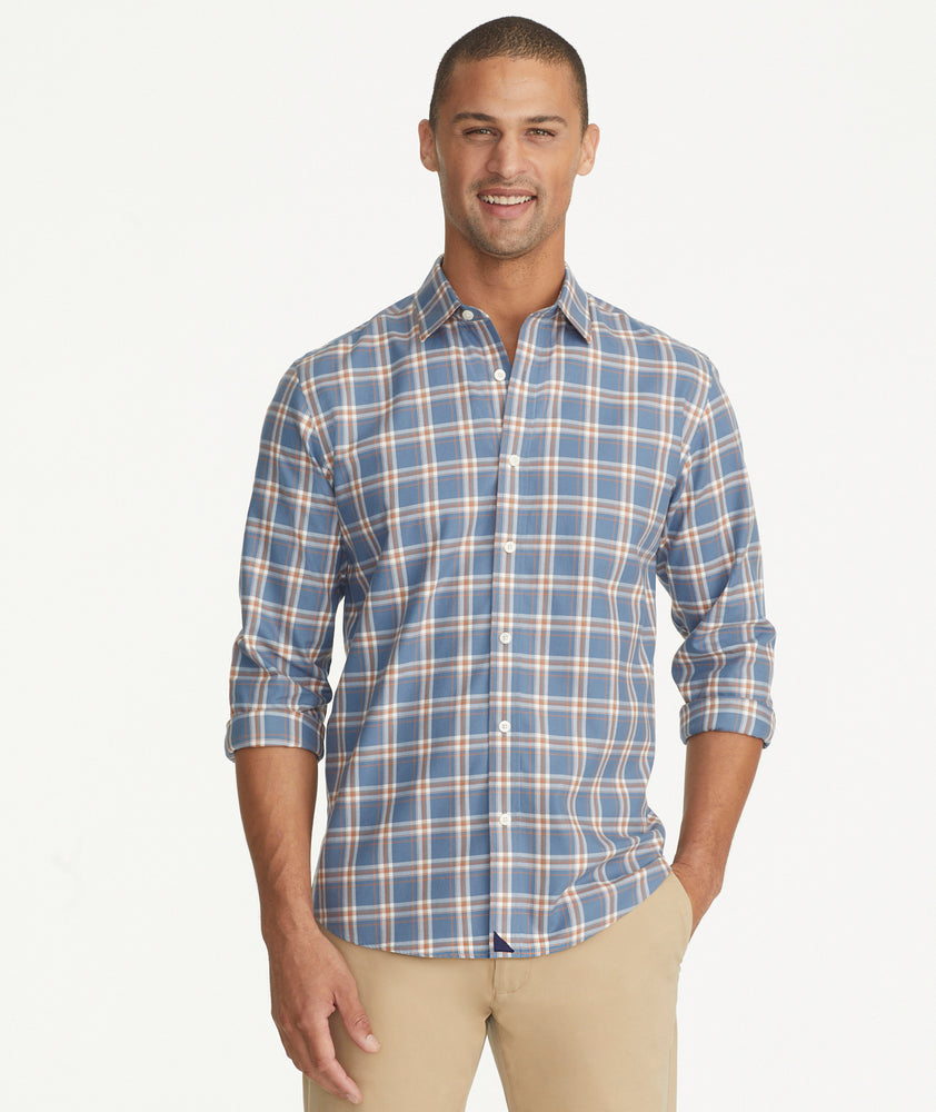 Model is wearing UNTUCKit Wrinkle-Free Larys Shirt.