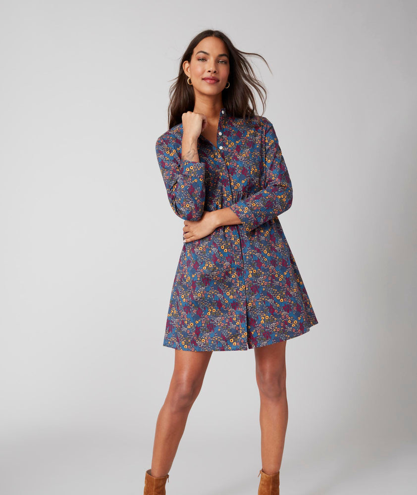 Model is wearing UNTUCKit Kendall brown skirt.