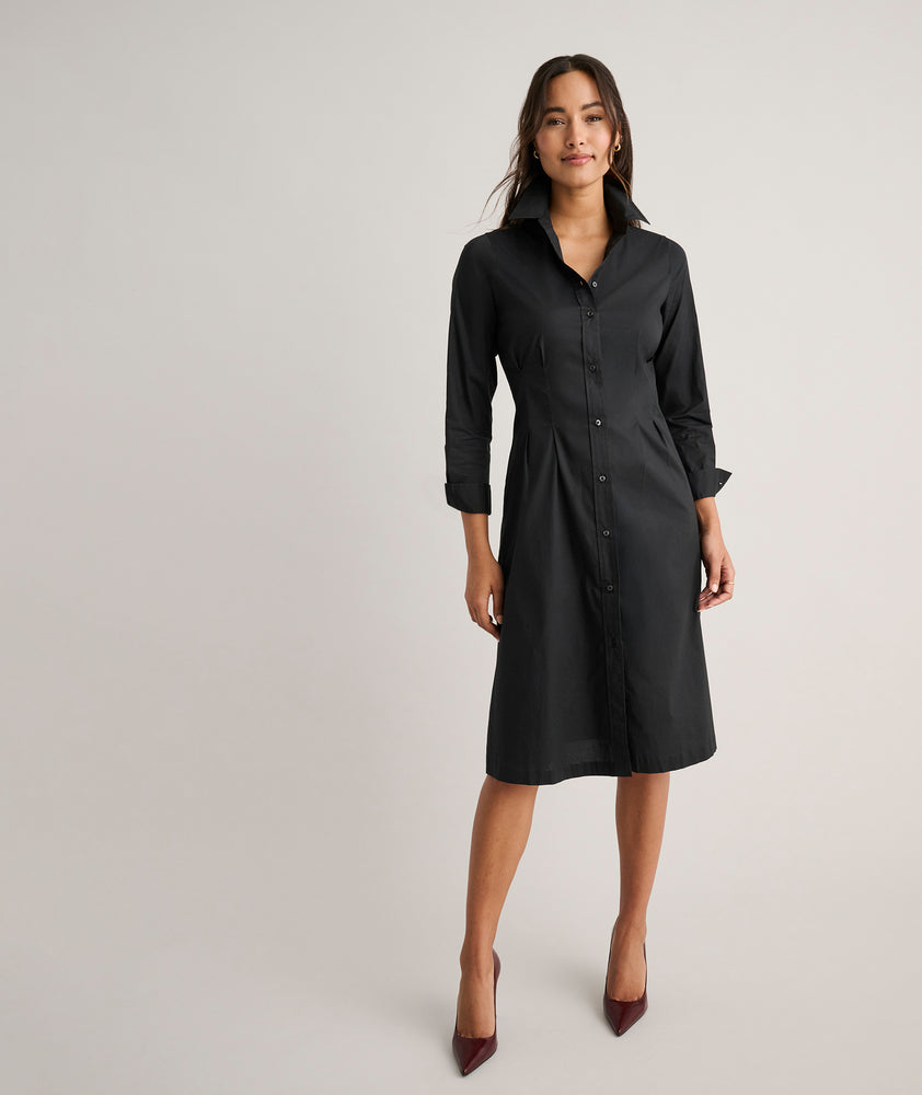 Model is wearing UNTUCKit Stretch Cotton Milan Dress