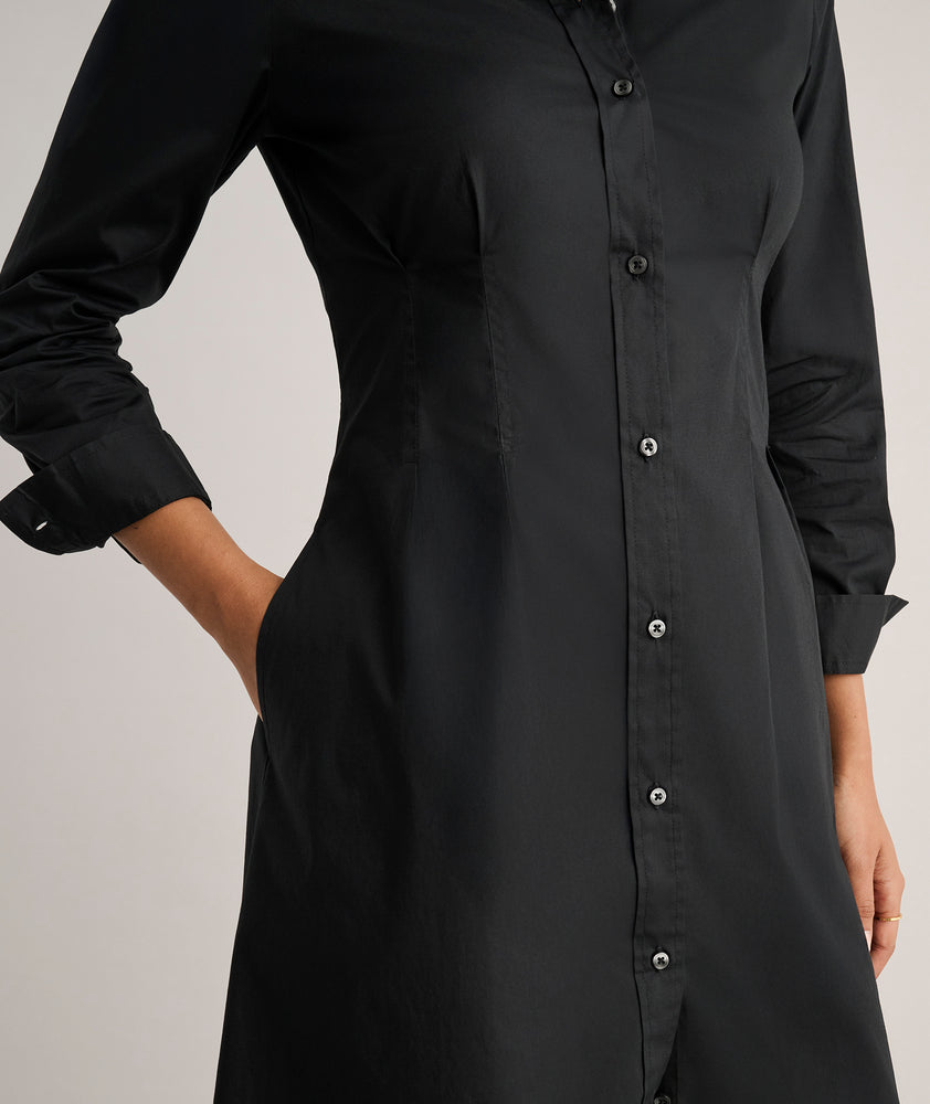 Model is wearing UNTUCKit Stretch Cotton Milan Dress