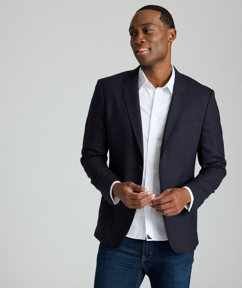 Model is wearing UNTUCKit Palazzo sport coat. 