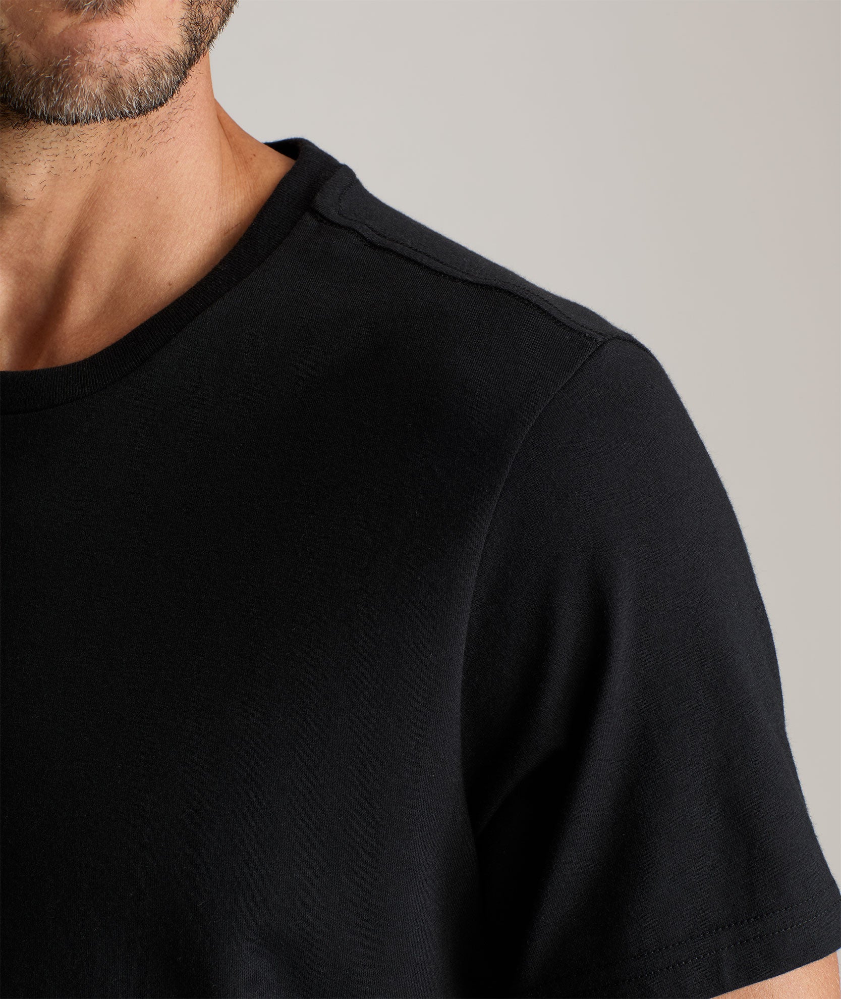 Ultrasoft Tee Black | UNTUCKit