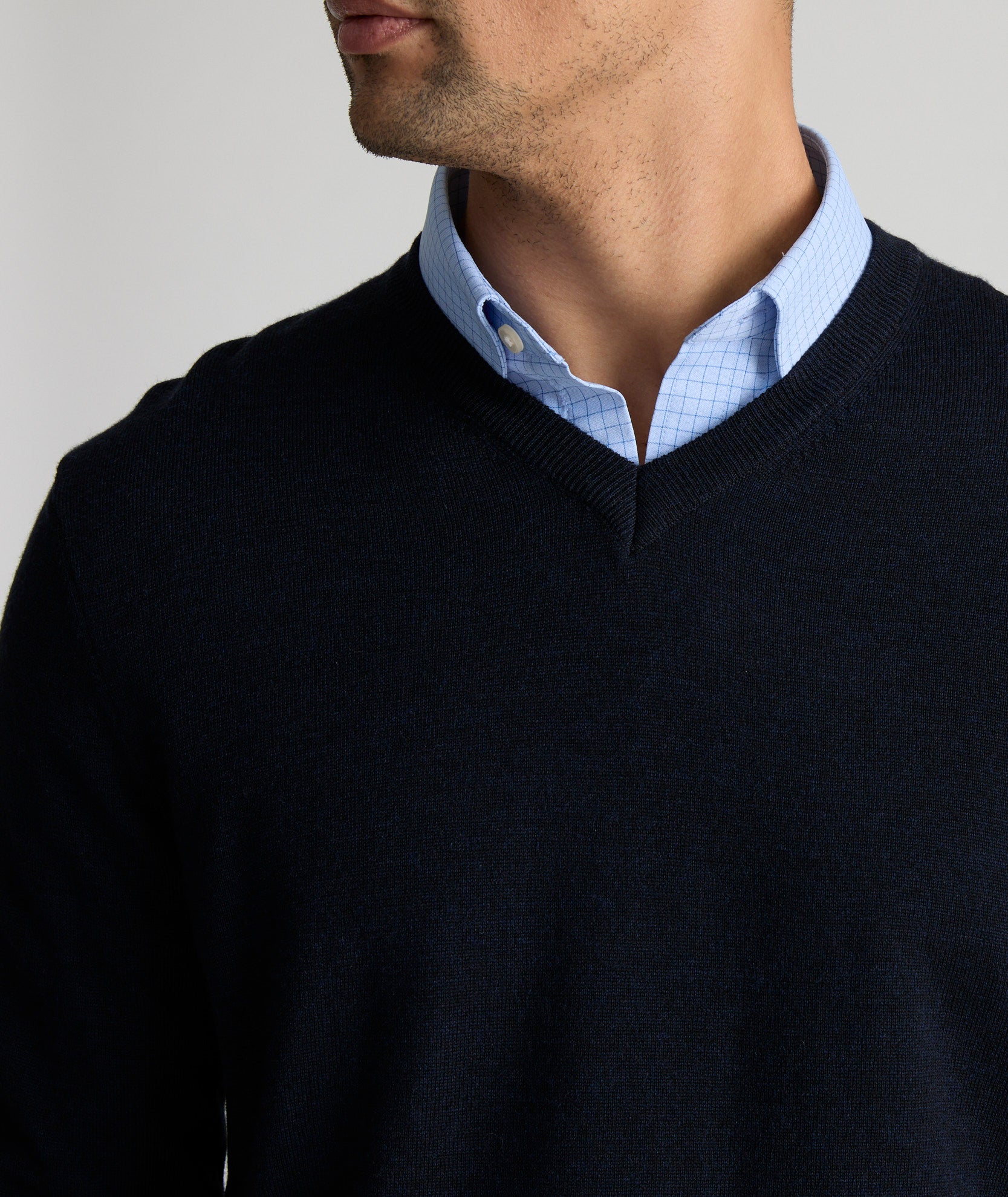 Merino Wool V Neck Sweater Navy UNTUCKit