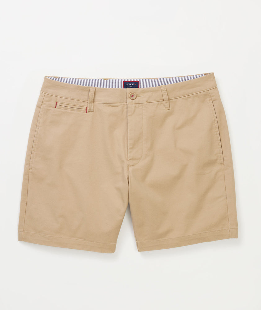 Model wearing UNTUCKit Tan 7" Chino Shorts