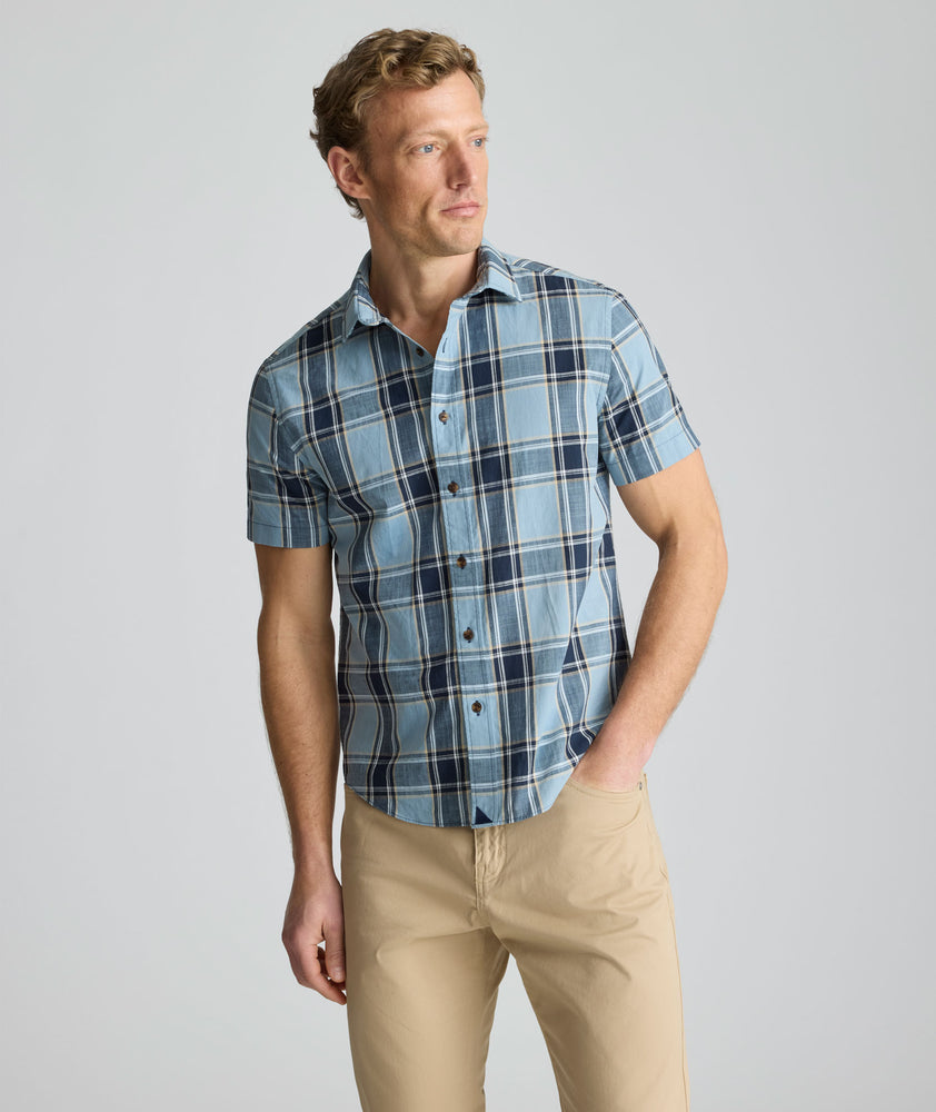 Model is wearing UNTUCKit Vintage Wash Valois Shirt. 