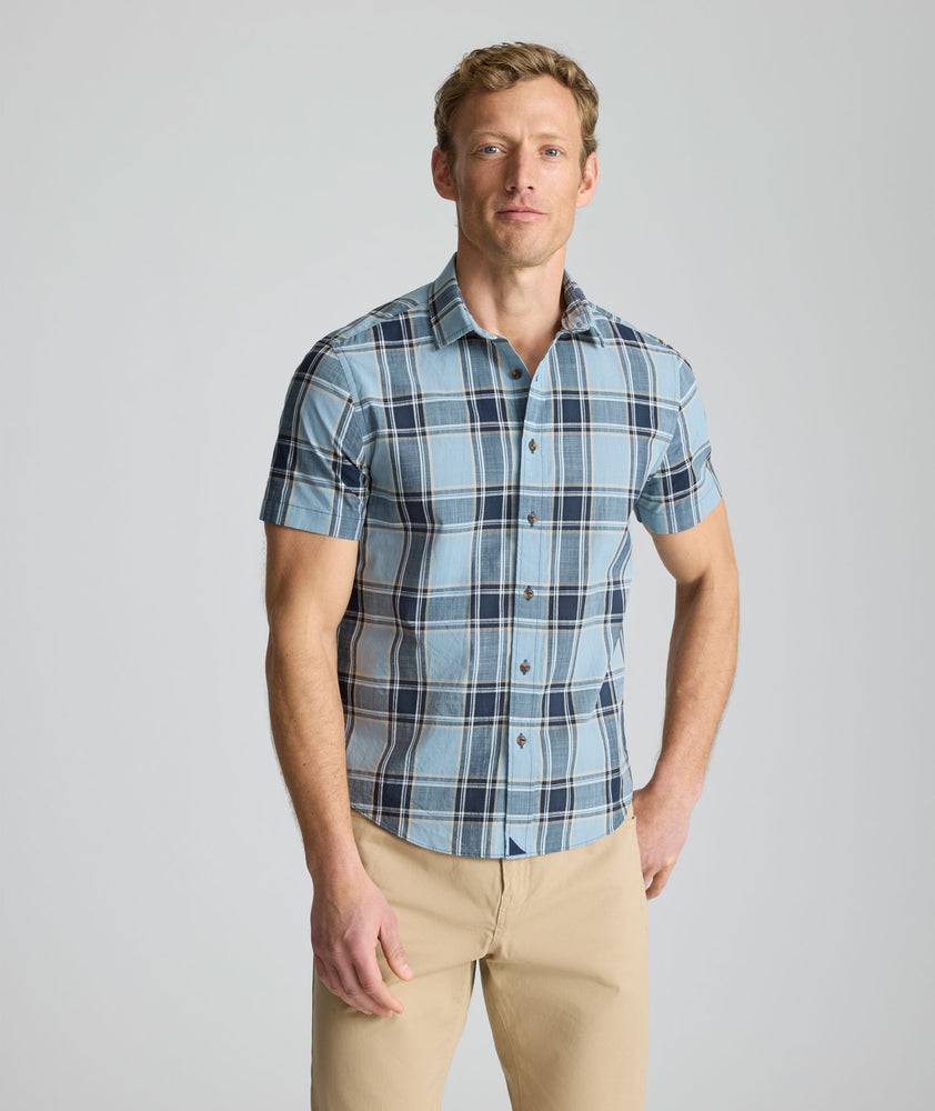 Model is wearing UNTUCKit Vintage Wash Valois Shirt. 