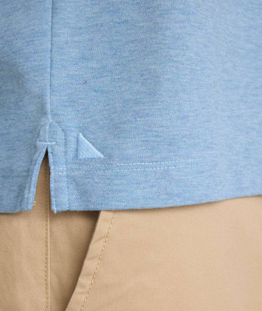 Model is wearing UNTUCKit LS Vargas in Hthr Blue.