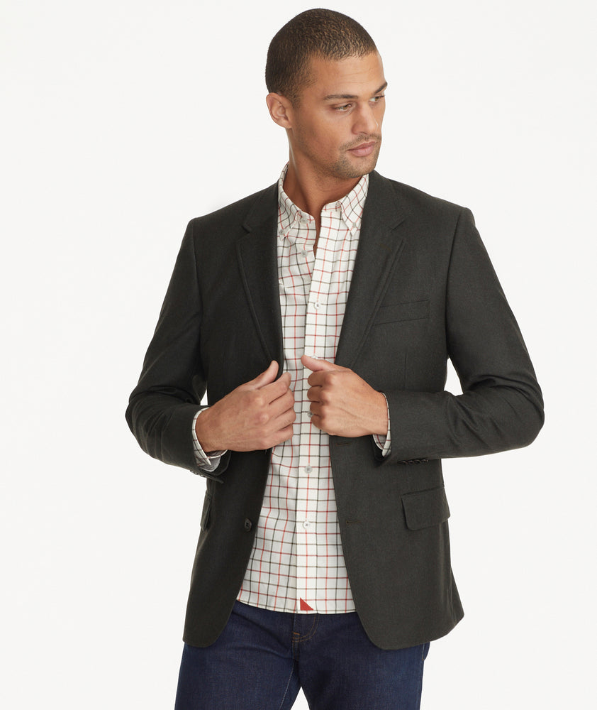 Model is wearing UNTUCKit Italian Wool Westerling Sport Coat in Olive.