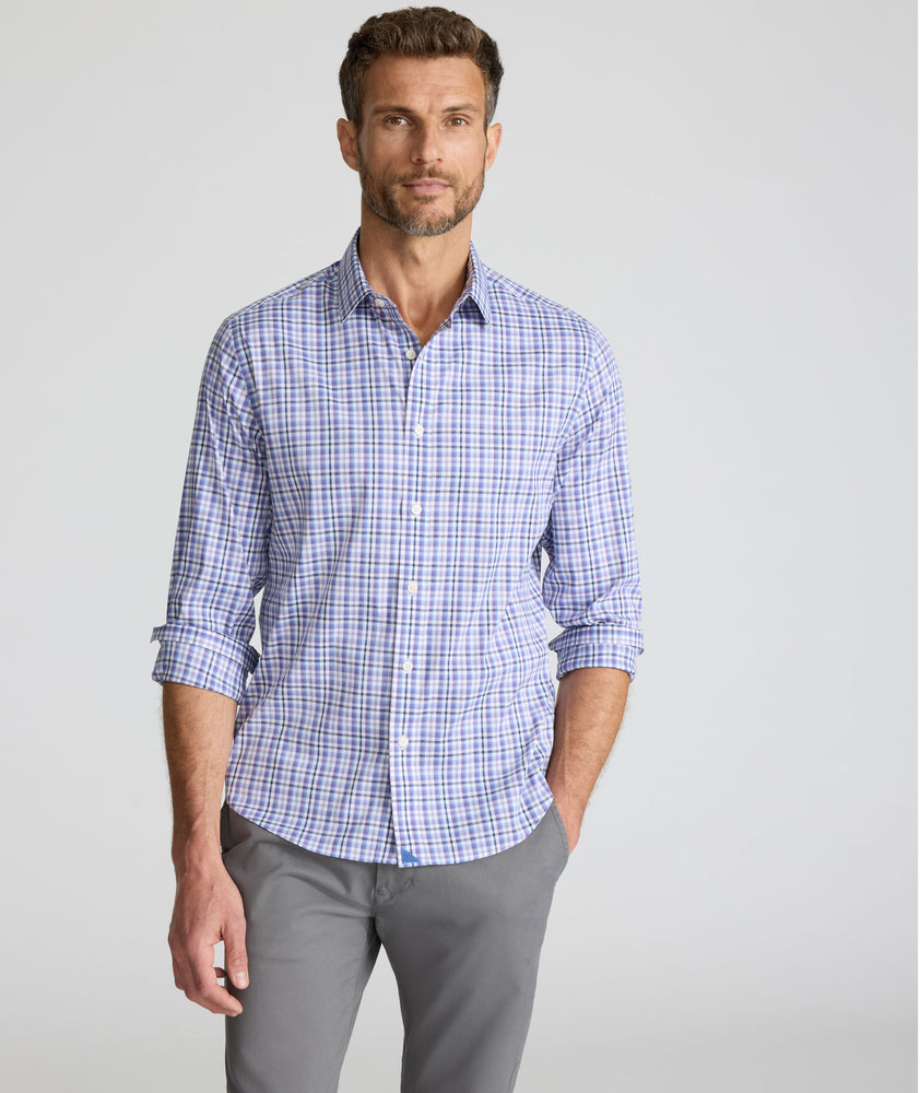 Model is wearing UNTUCKit CottonTek Winterfield Shirt. 