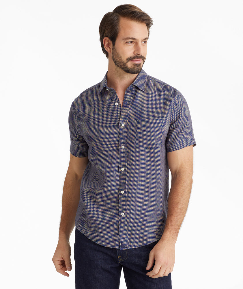 Model wearing a Orange Linen Short-Sleeve Cadalso Shirt