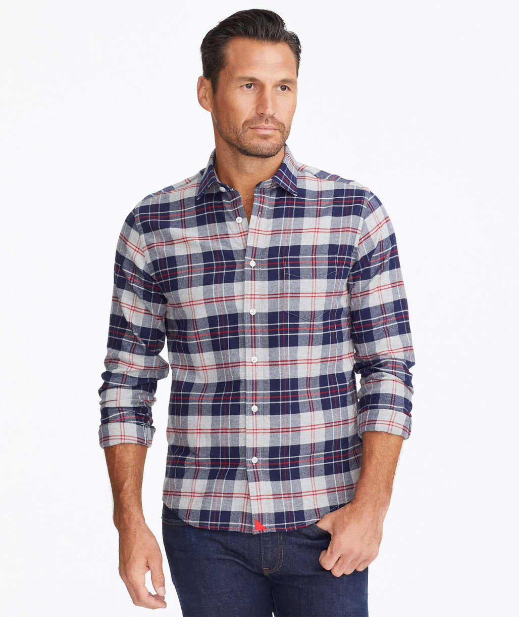 Model wearing a Blue Flannel Campeneta Shirt