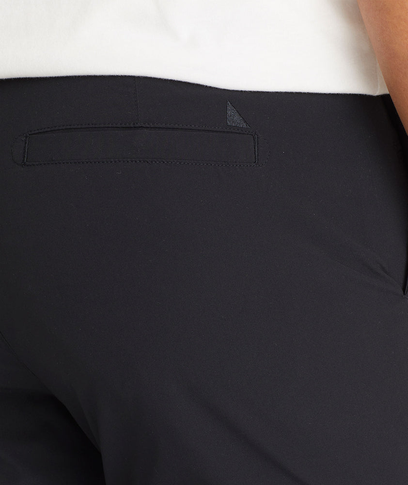 Model wearing UNTUCKit Black Traveler Pants