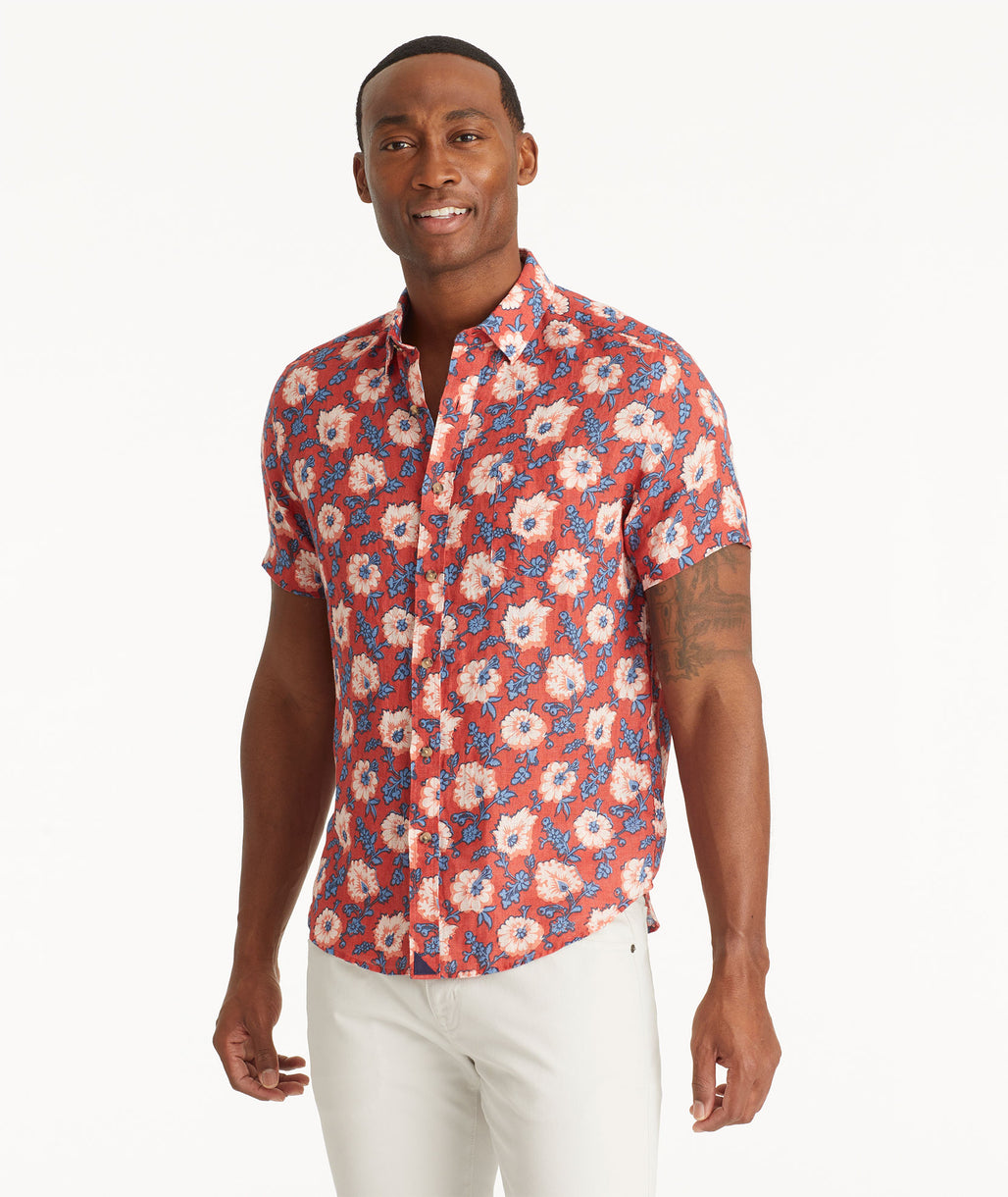Model wearing an UNTUCKit Red Linen Short-Sleeve Redondo Shirt